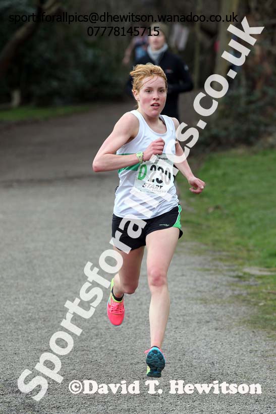 Dionne Allen (Leigh) on the 4th leg of the senior womens 6 stage relay, 2014 Northern 12 and 6 Stage Relays, Heaton Park, Manchester. Photo: David T. Hewitson/Sports for All Pics